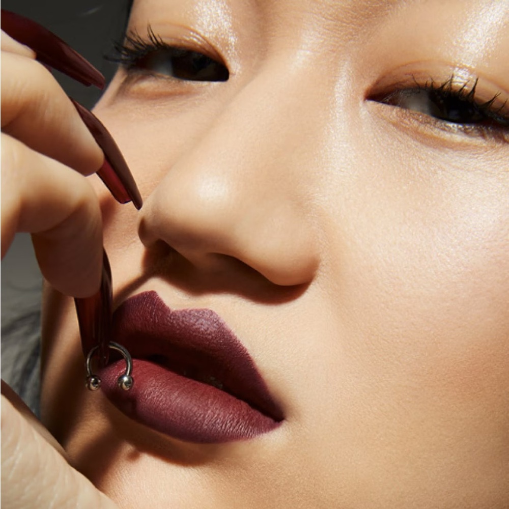 MAC Cosmetics - Picture 11 of 14